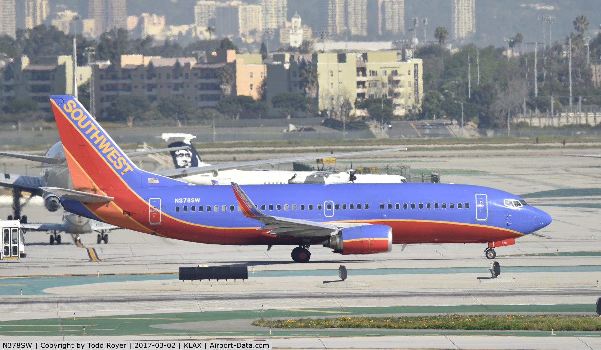 N378SW, 1994 Boeing 737-3H4 C/N 26585, Taxiing for departure at LAX