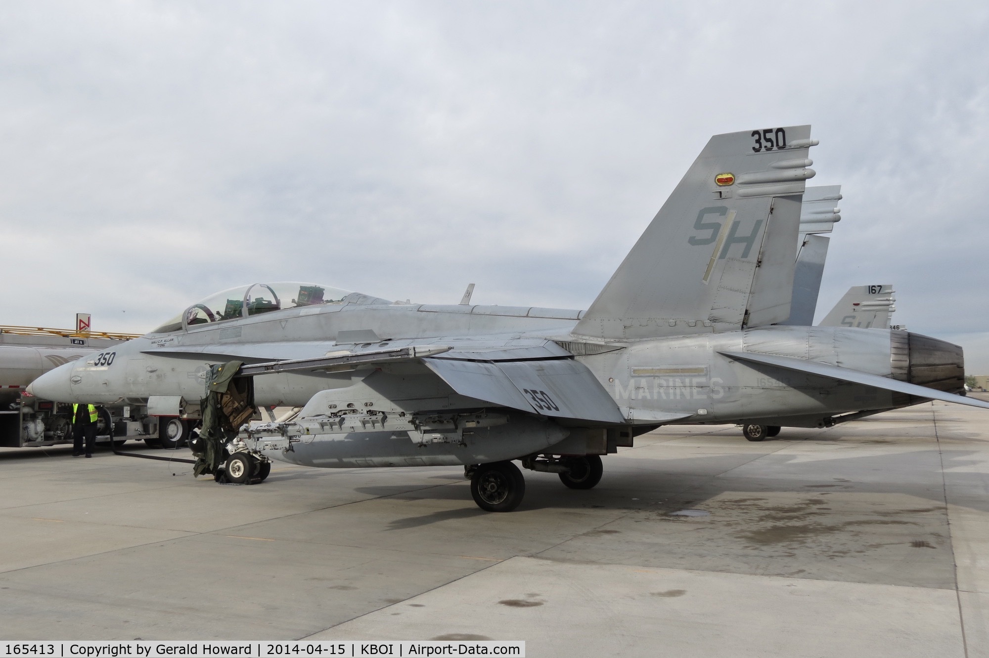 165413, McDonnell Douglas F/A-18D Hornet C/N 1446/D144, Parked on south GA ramp. VMFAT-101 