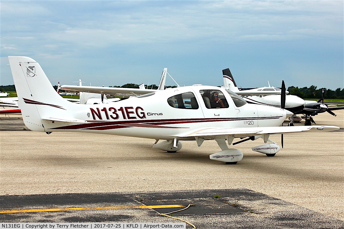 N131EG, 2002 Cirrus SR20 C/N 1248, At Fond du Lac County Airport