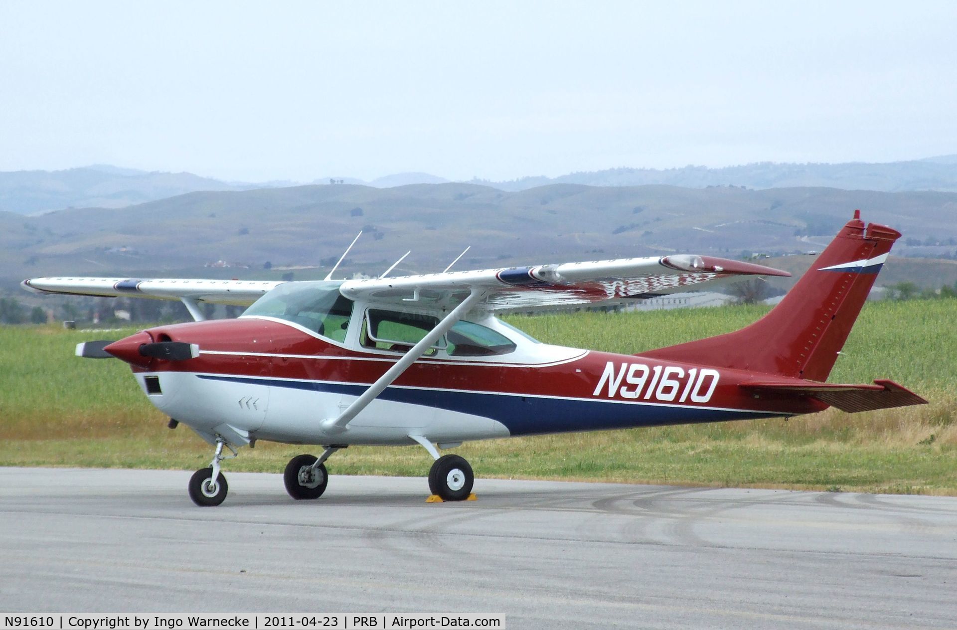 N91610, 1969 Cessna 182M Skylane C/N 18259843, Cessna 182M Skylane at Paso Robles municipal airport