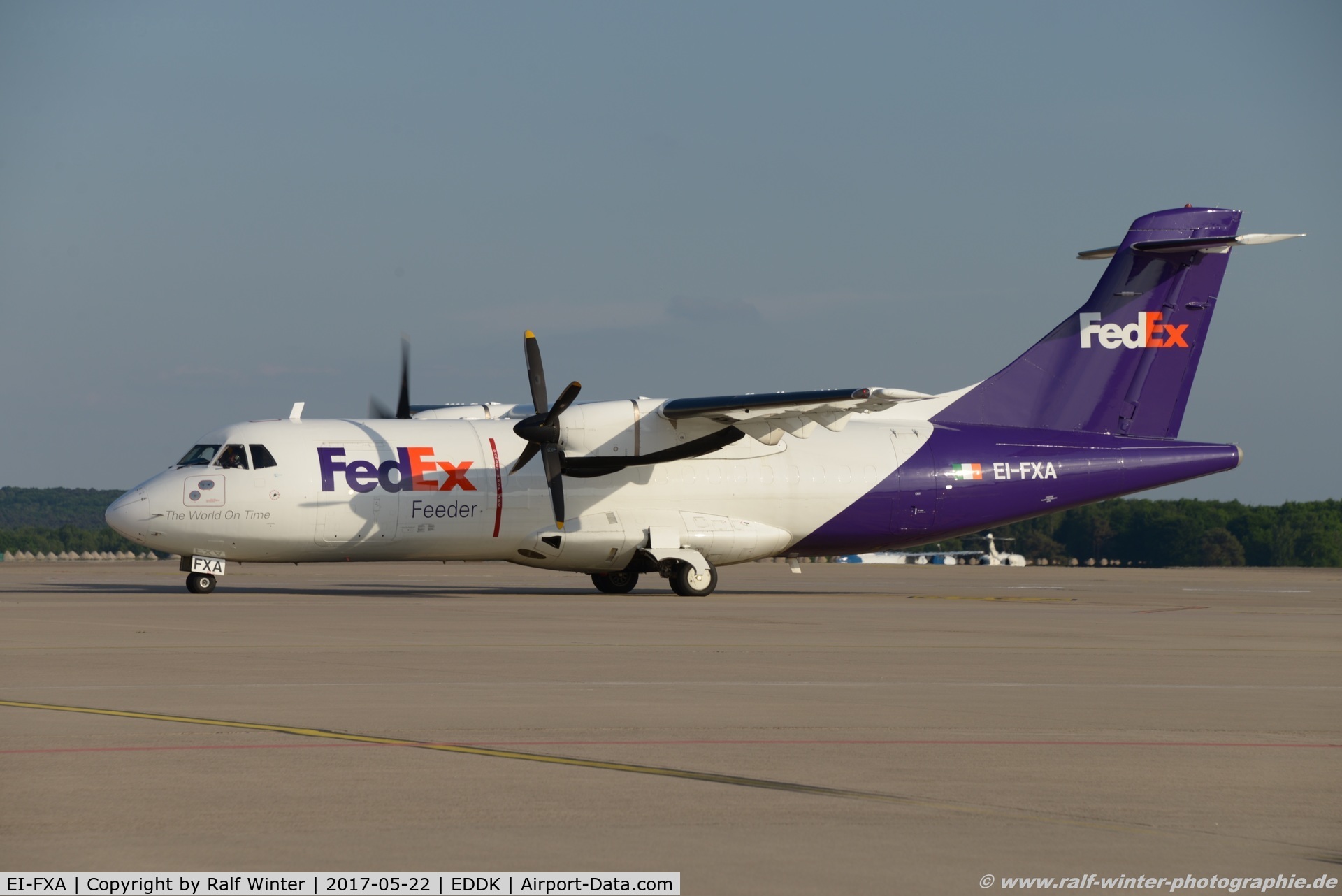 EI-FXA, 1992 ATR 42-300 C/N 282, ATR 42-300F - AG ABR Air Contracters op for FedEx FedEx colours - 282 - EI-FXA - 22.05.2017 - CGN