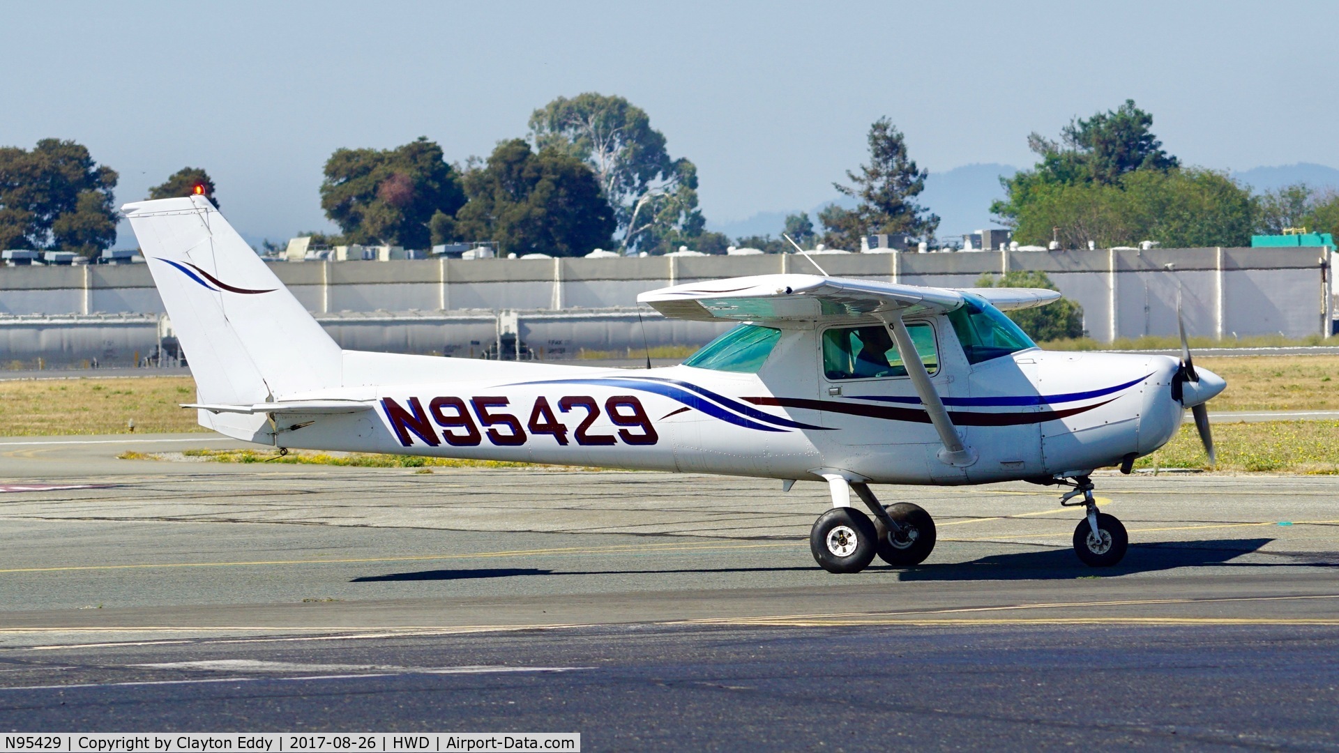N95429, 1984 Cessna 152 C/N 15285892, HWD 2017.