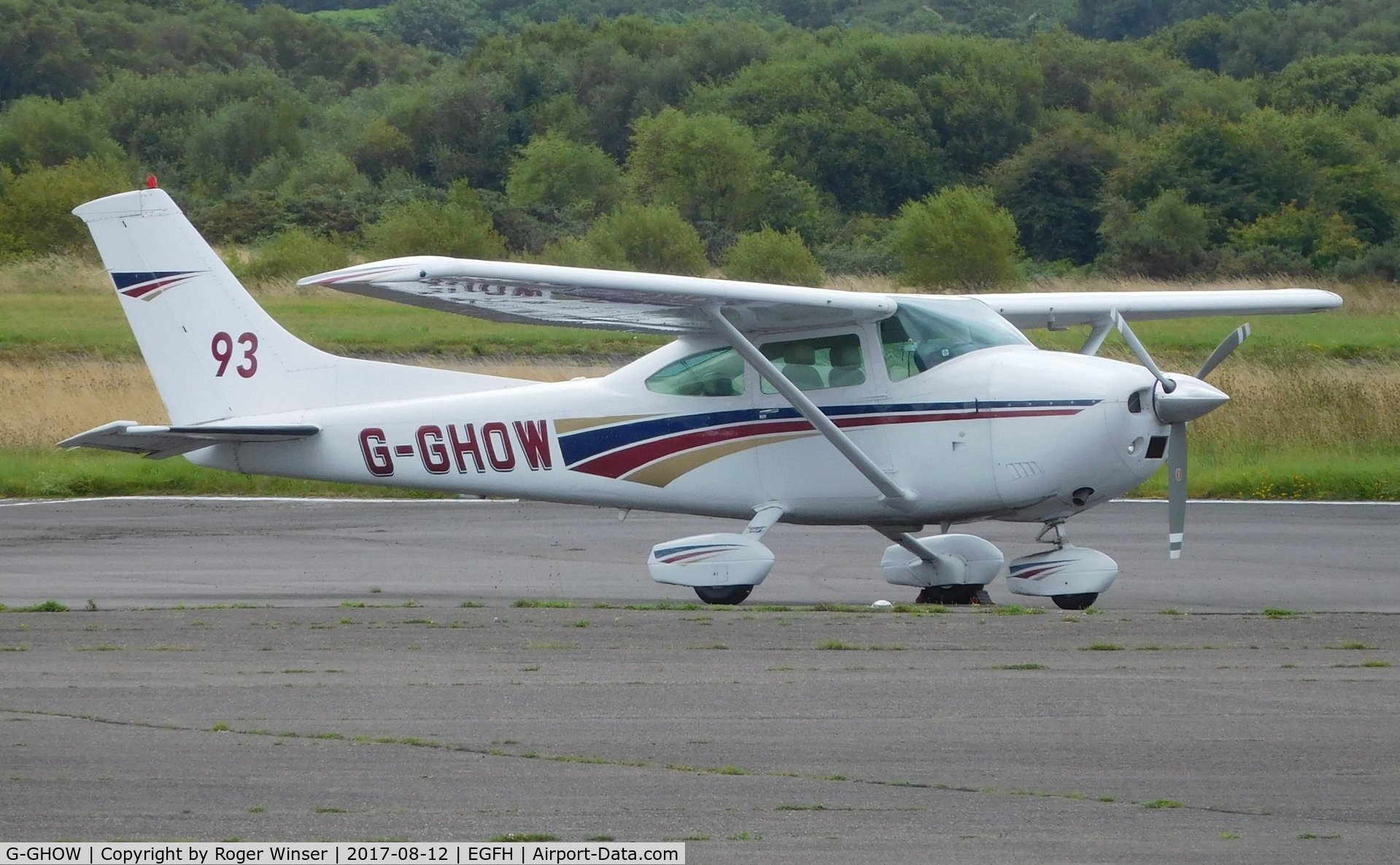 G-GHOW, 1980 Reims F182Q Skylane C/N 0151, Visiting Skylane.