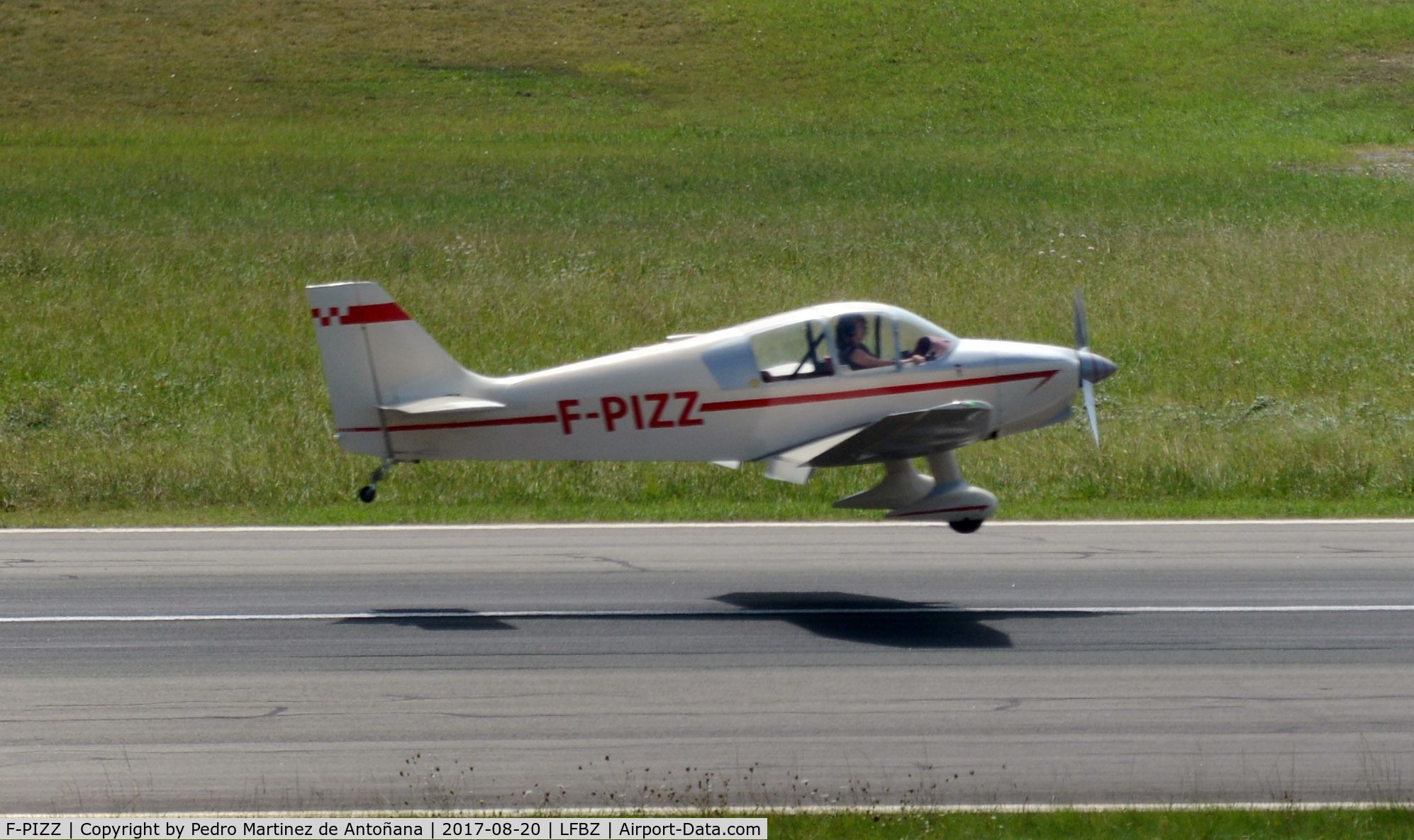 F-PIZZ, Jodel DH-251 C/N 26, Aéroport  Biarritz-Anglet-Bayonne