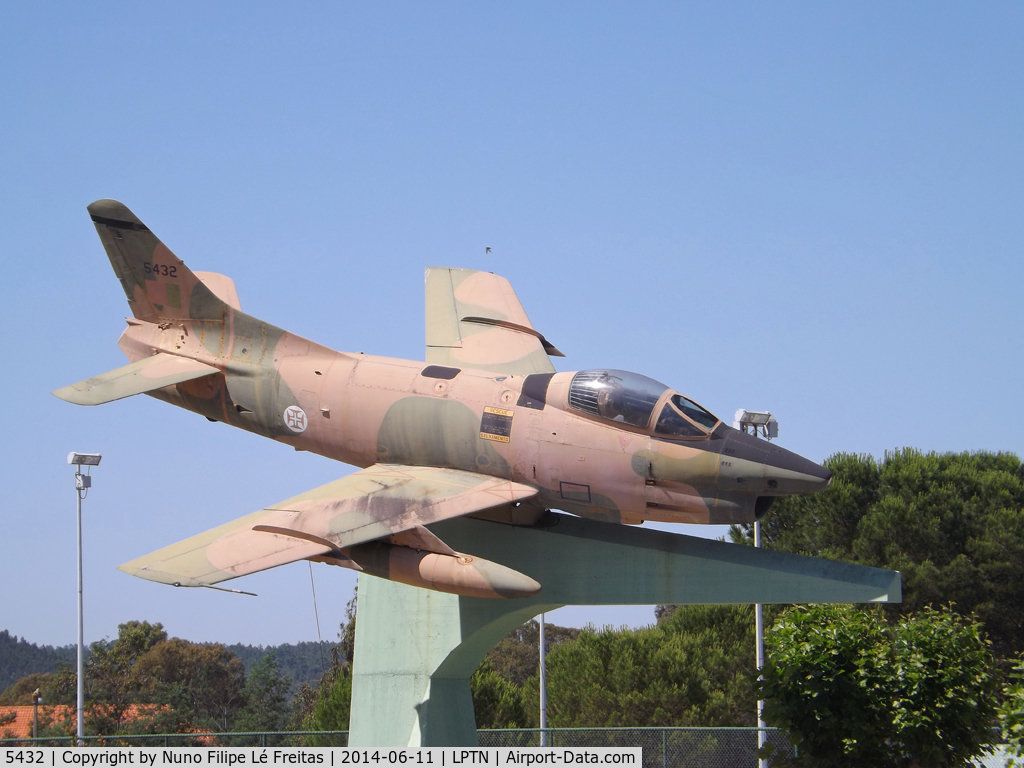 5432, Fiat G-91R/4 C/N 91-4-0145, Preserved. Old paint schemme.