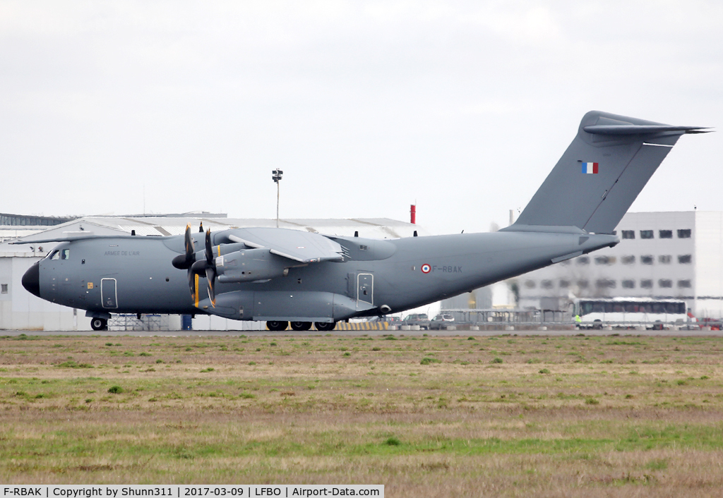 F-RBAK, 2016 Airbus A400M-180 C/N 053, Ready for take off from rwy 32R