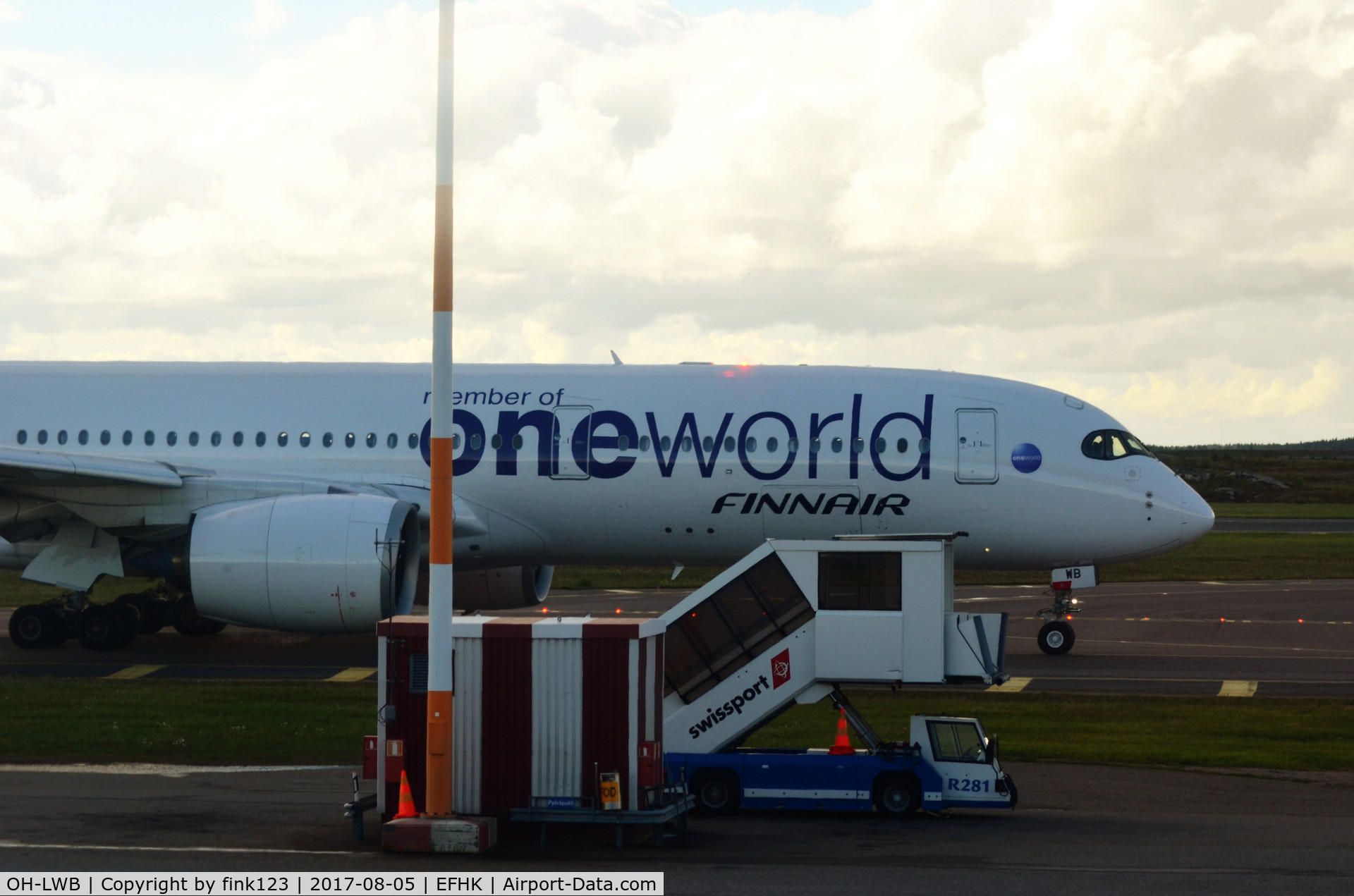 OH-LWB, 2015 Airbus A350-941 C/N 019, FINNAIR a350 one world