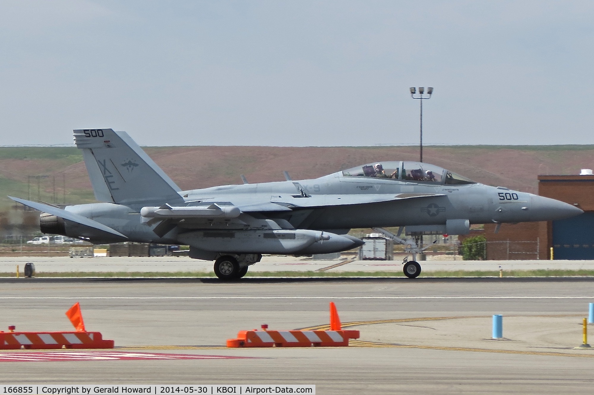 166855, Boeing EA-18G Growler C/N G-1, Landing roll out on RWY 28L. VX-9 