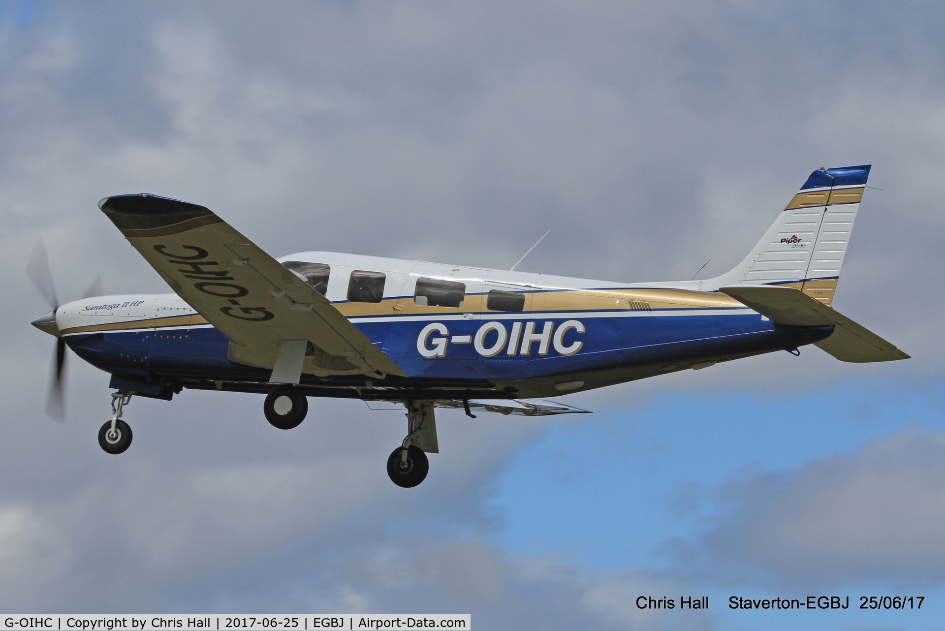 G-OIHC, 2000 Piper PA-32R-301 Saratoga II HP C/N 32-46163, Project Propeller at Staverton