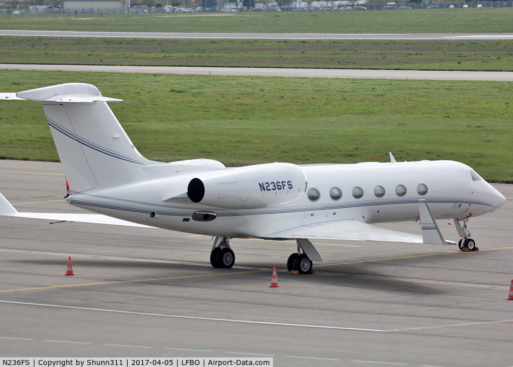 N236FS, 2011 Gulfstream Aerospace GIV-X (G450) C/N 4236, Parked at the General Aviation area...
