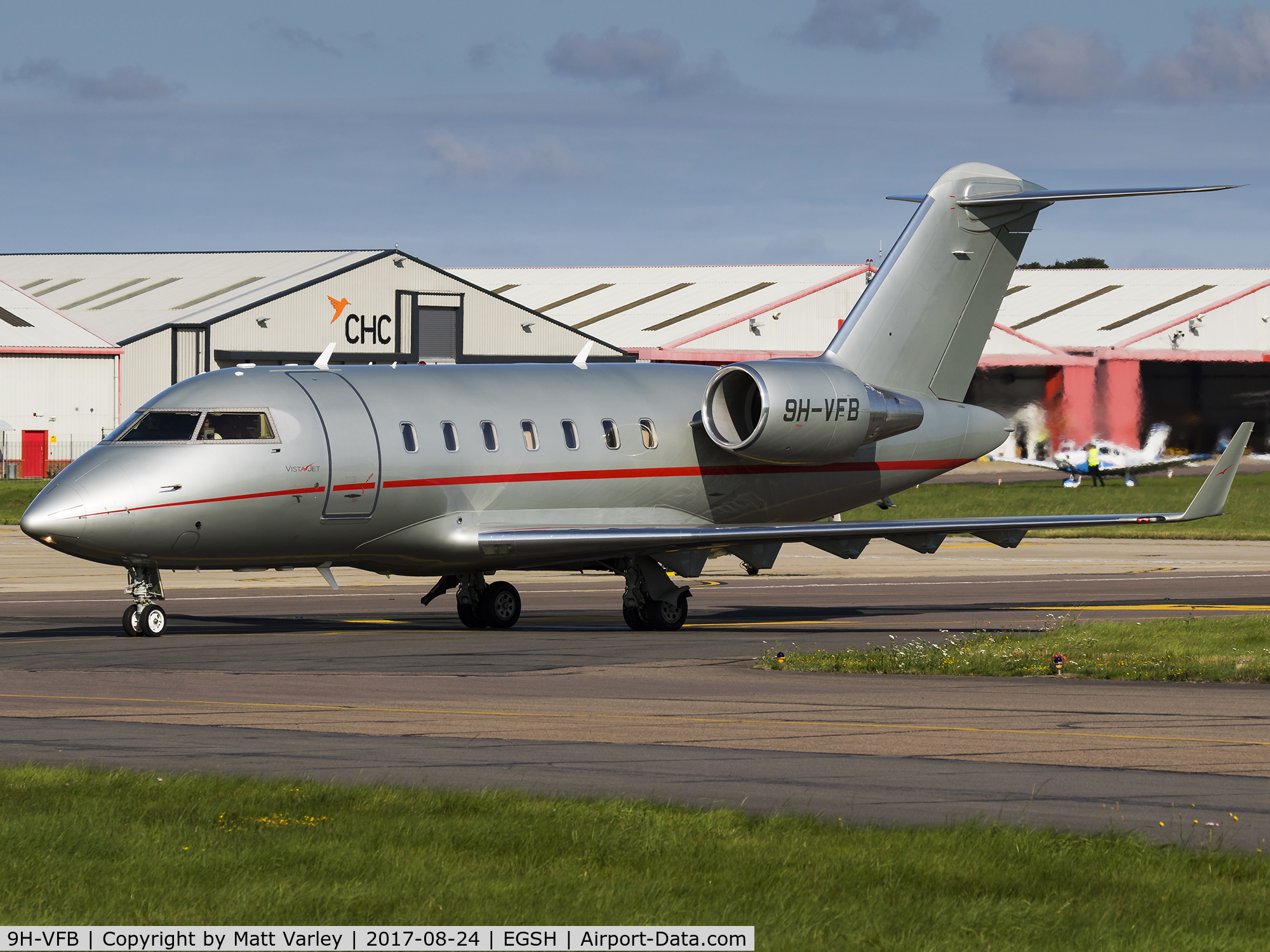 9H-VFB, 2014 Bombardier Challenger 604 (CL-600-2B16) C/N 5971, taxiing