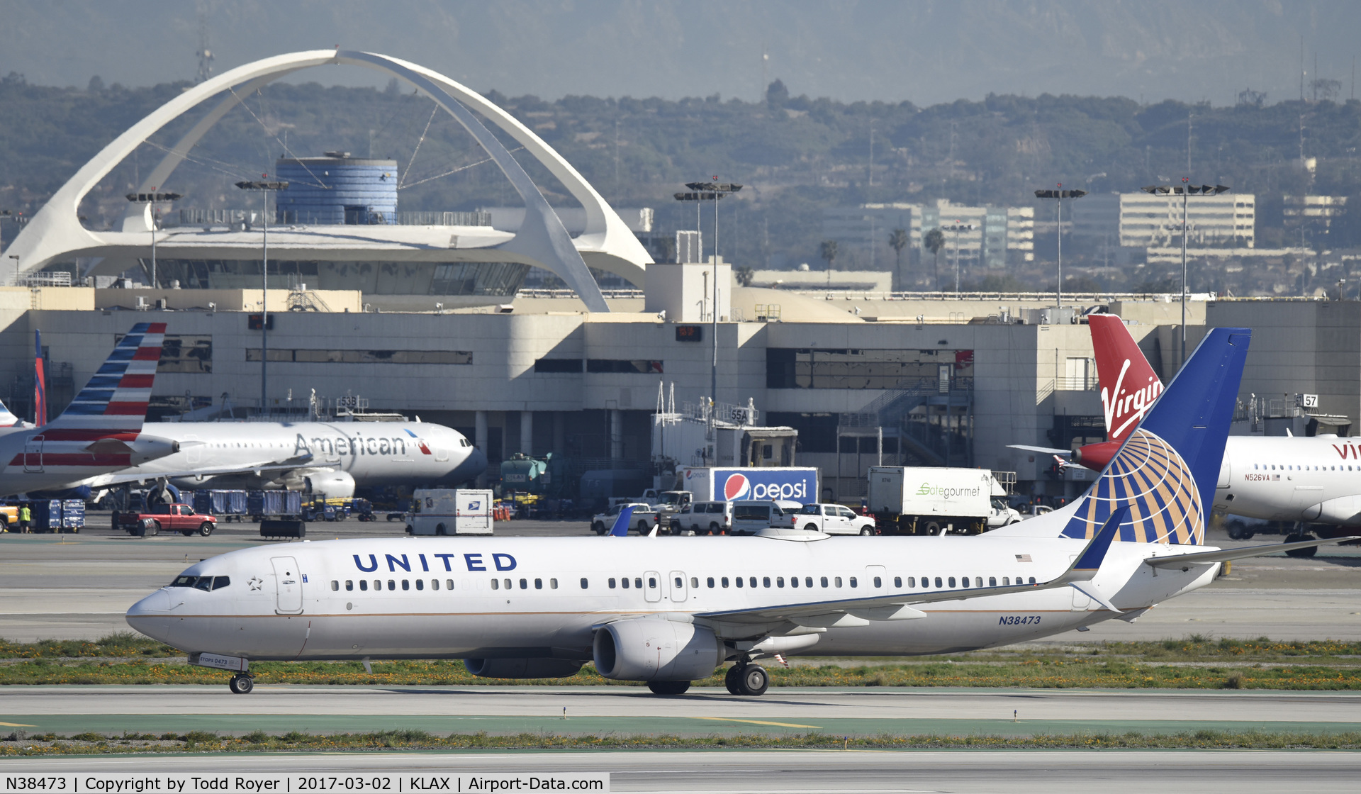 N38473, 2013 Boeing 737-924/ER C/N 38702, Arrived at LAX on 25L