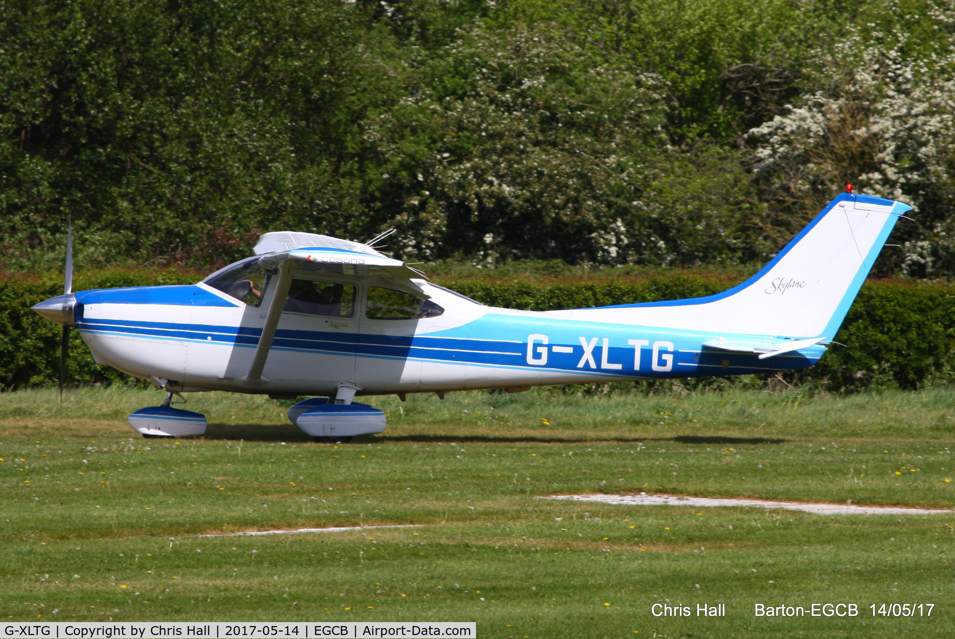 G-XLTG, 1998 Cessna 182S Skylane C/N 182-80234, at Barton