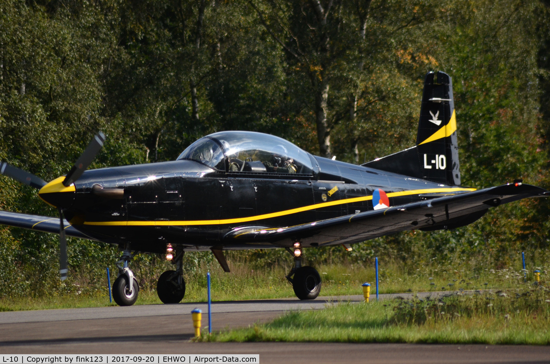 L-10, Pilatus PC-7 Turbo Trainer C/N 547, PC7 AT WOENSDRECHT