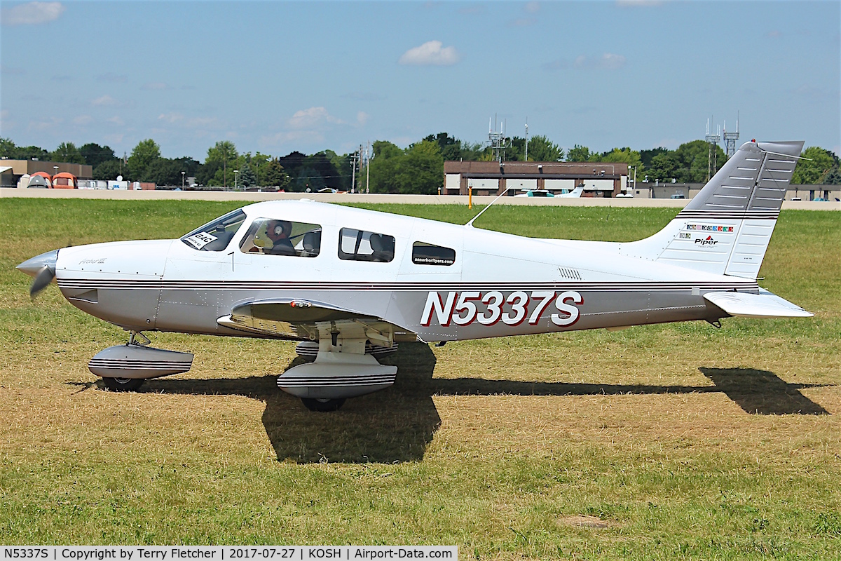 N5337S, 2001 Piper PA-28-181 Archer C/N 2843479, At 2017 EAA AirVenture at Oshkosh