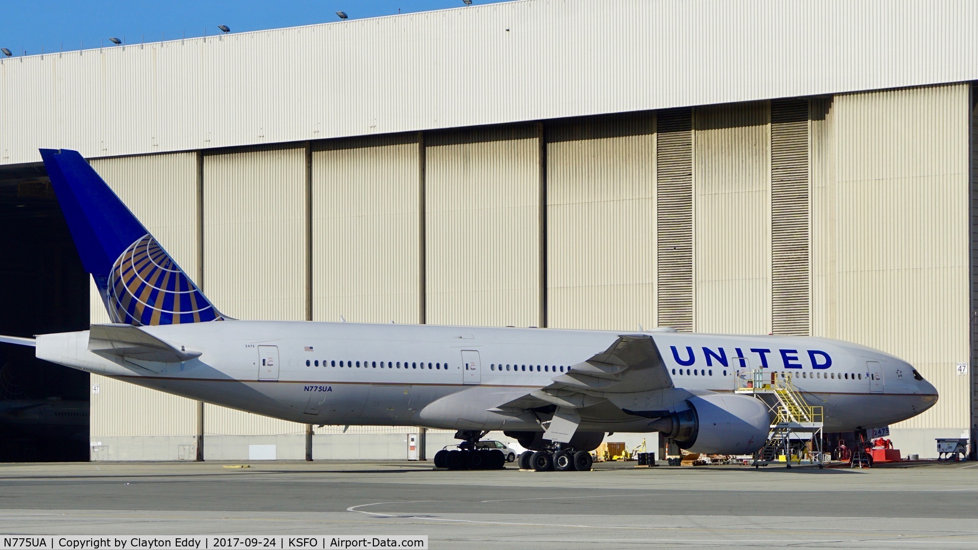 N775UA, 1995 Boeing 777-222 C/N 26947, SFO 2017.