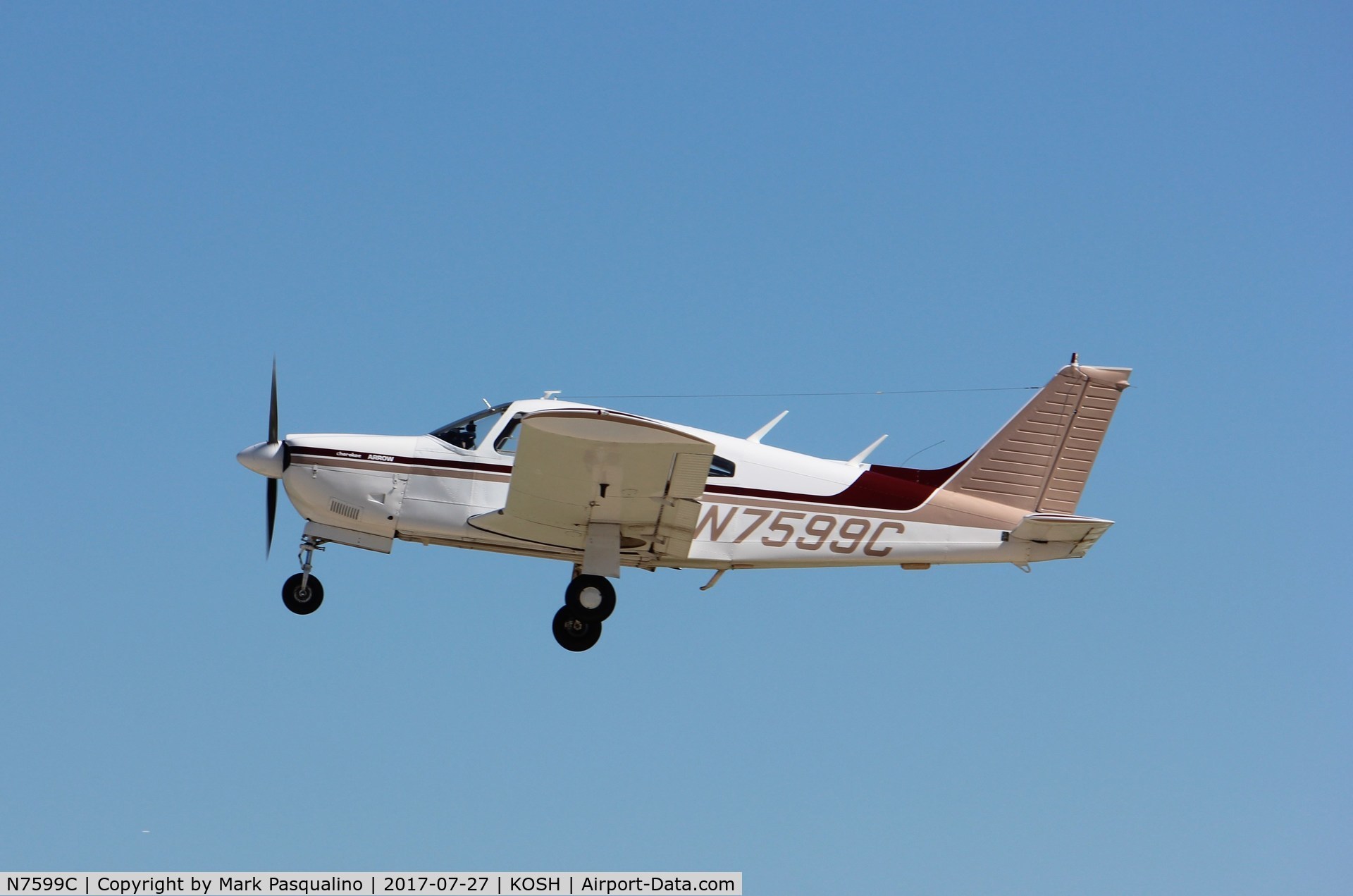 N7599C, 1975 Piper PA-28R-200 Cherokee Arrow C/N 28R-7635102, Piper PA-28R-200
