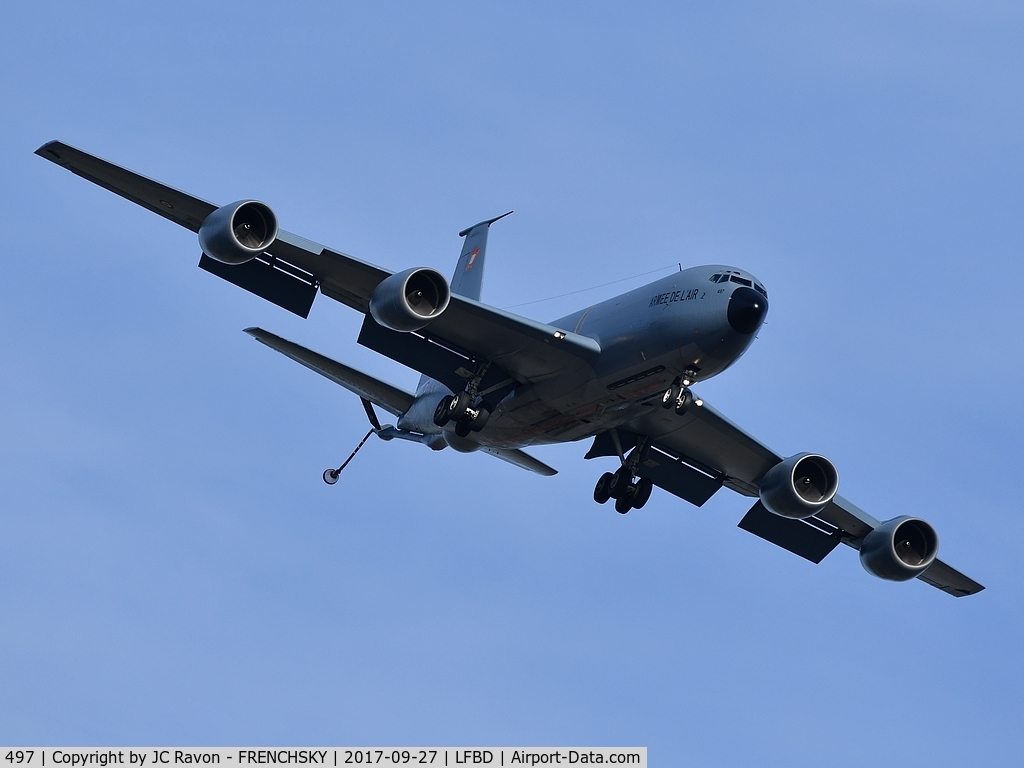 497, 1962 Boeing KC-135RG Stratotanker C/N 18480, 31-CM landing runway 23