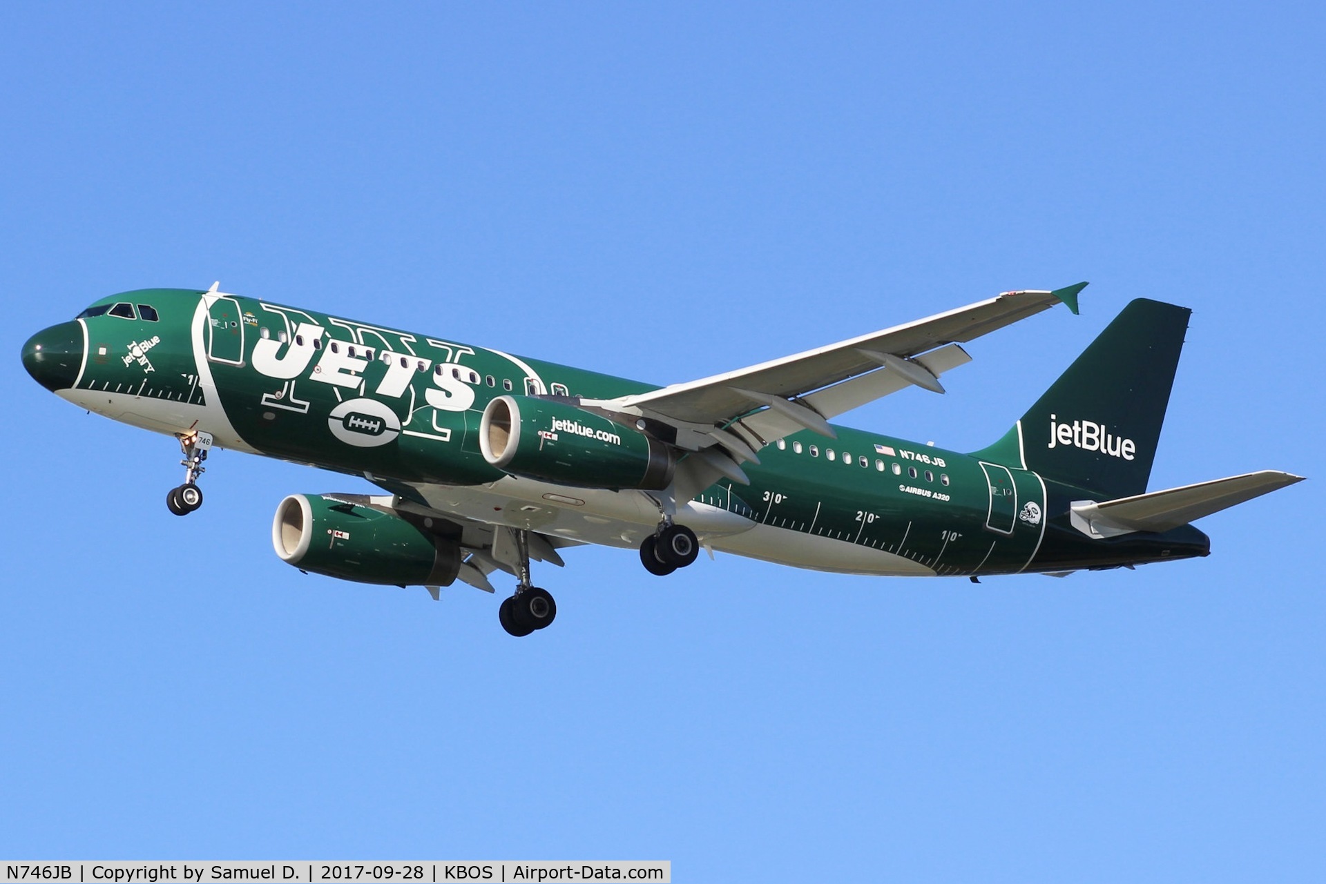 N746JB, 2008 Airbus A320-232 C/N 3622, New NY Jets livery landing at KBOS on runway 27