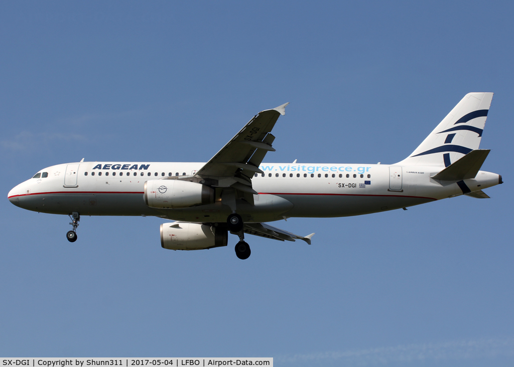 SX-DGI, 2007 Airbus A320-232 C/N 3162, Landing rwy 14R with additional 'Visitgreece' titles