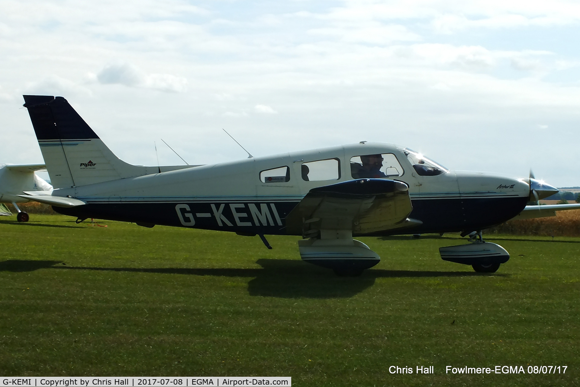 G-KEMI, 1998 Piper PA-28-181 Cherokee Archer III C/N 28-43180, at Fowlmere