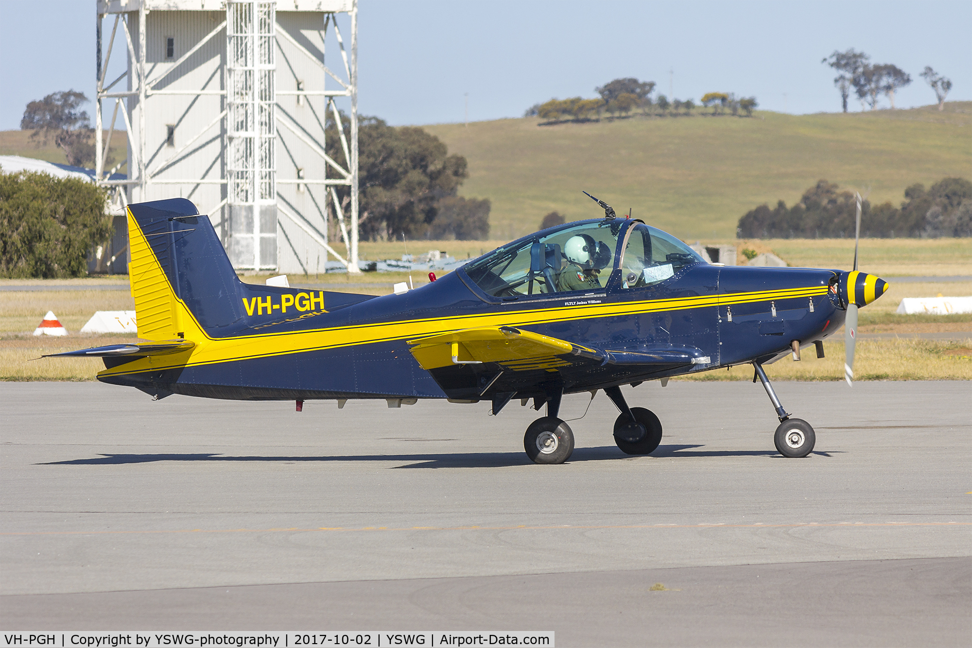 VH-PGH, 1975 New Zealand CT-4A Airtrainer C/N 059, BAE Systems Australia (VH-PGH) New Zealand Aerospace CT-4A Airtrainer taxiing at Wagga Wagga Airport.