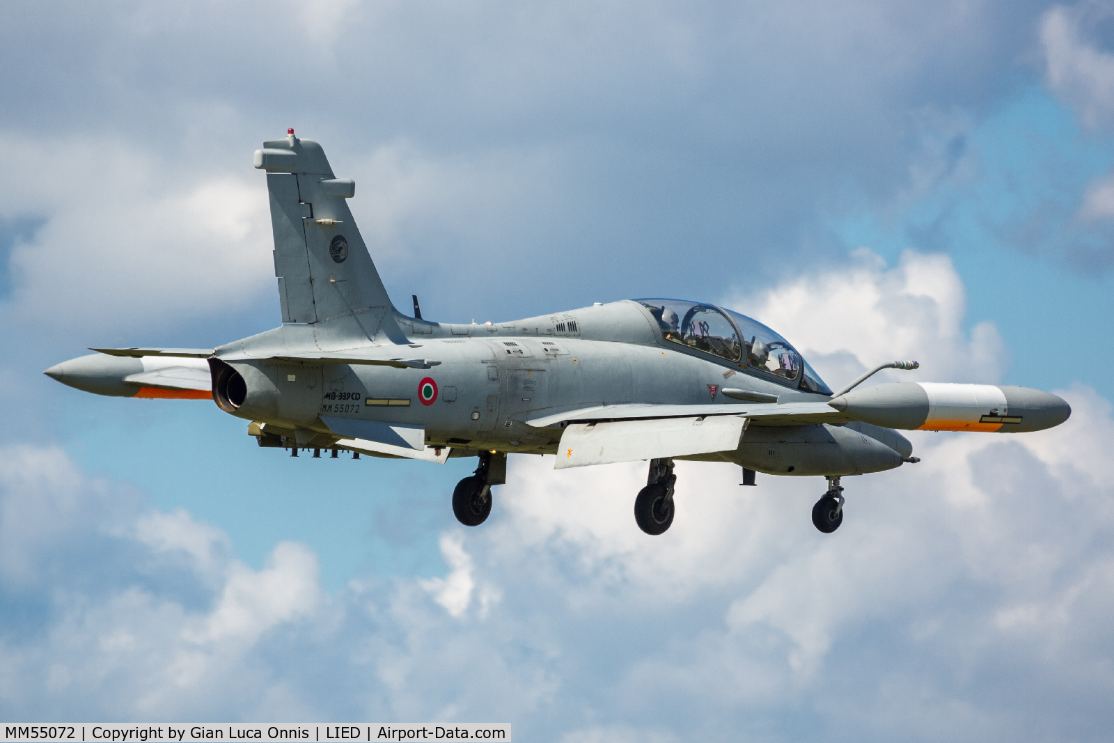 MM55072, Aermacchi MB-339CD C/N 6876/204/CD011, LANDING 35R