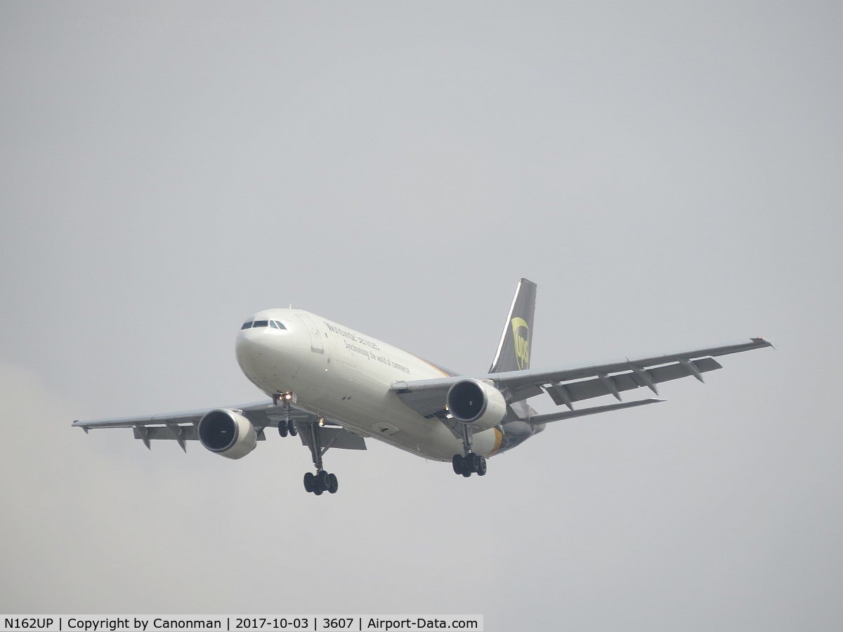N162UP, 2005 Airbus A300F4-622R C/N 0851, Landing