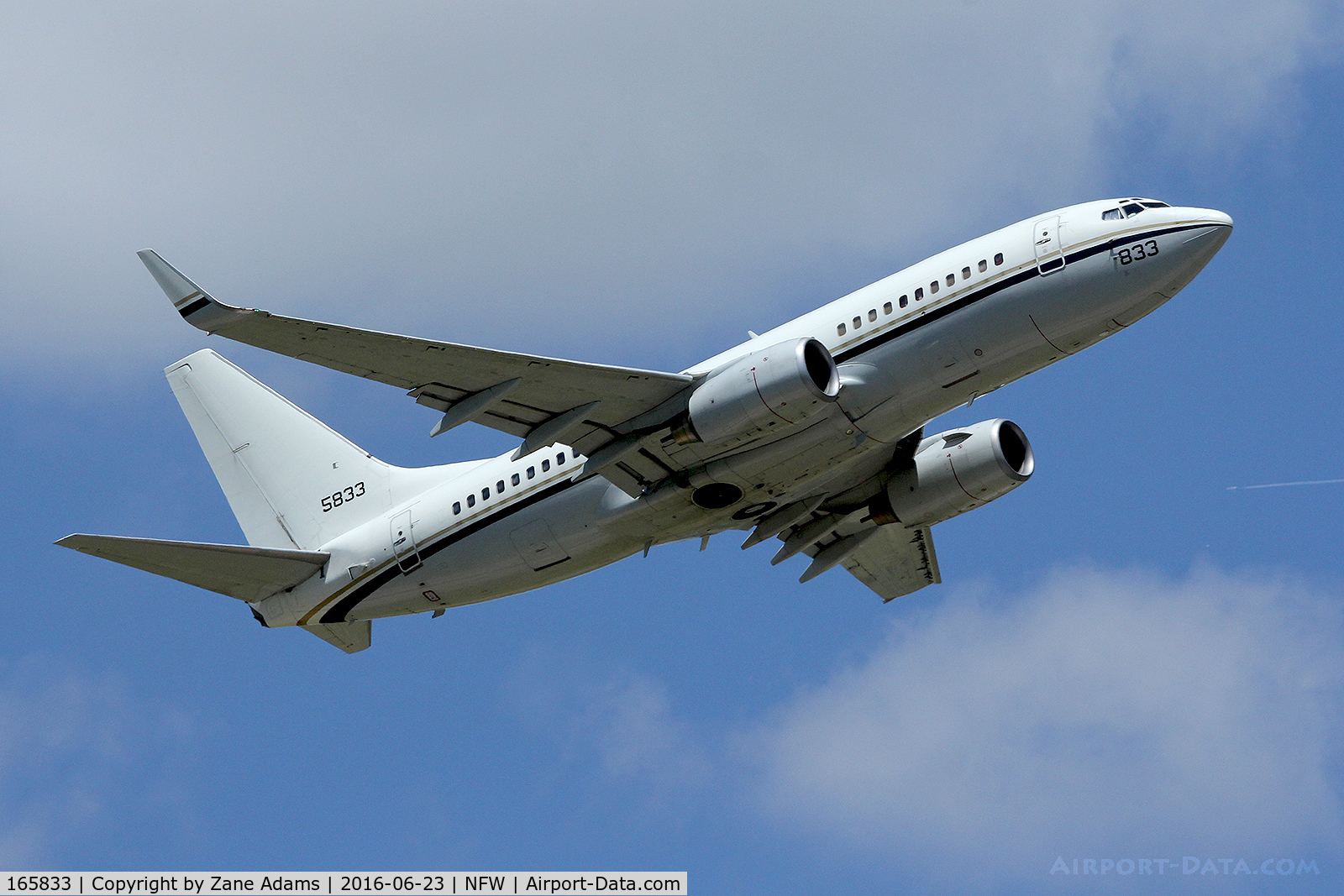 165833, 2002 Boeing C-40A (737-7AF) Clipper C/N 32597, Departing NAS Fort Worth