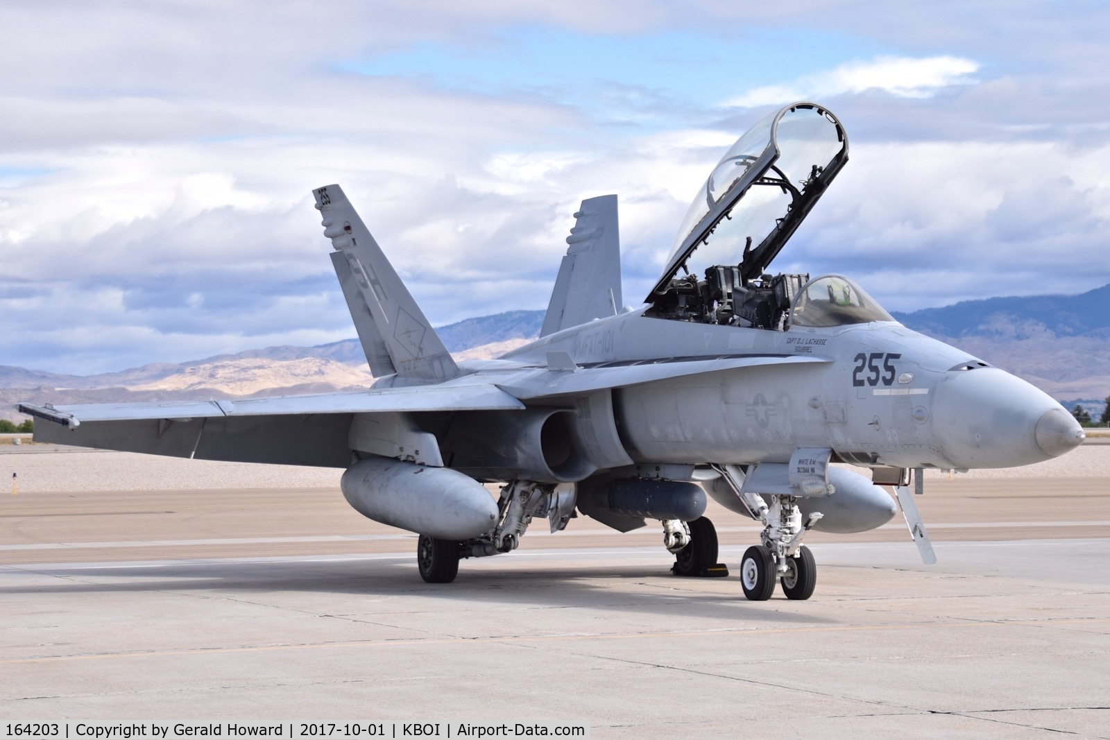 164203, 1990 McDonnell Douglas F/A-18D Hornet C/N 966/D064, Parked on south GA ramp.  VMFAT-101 