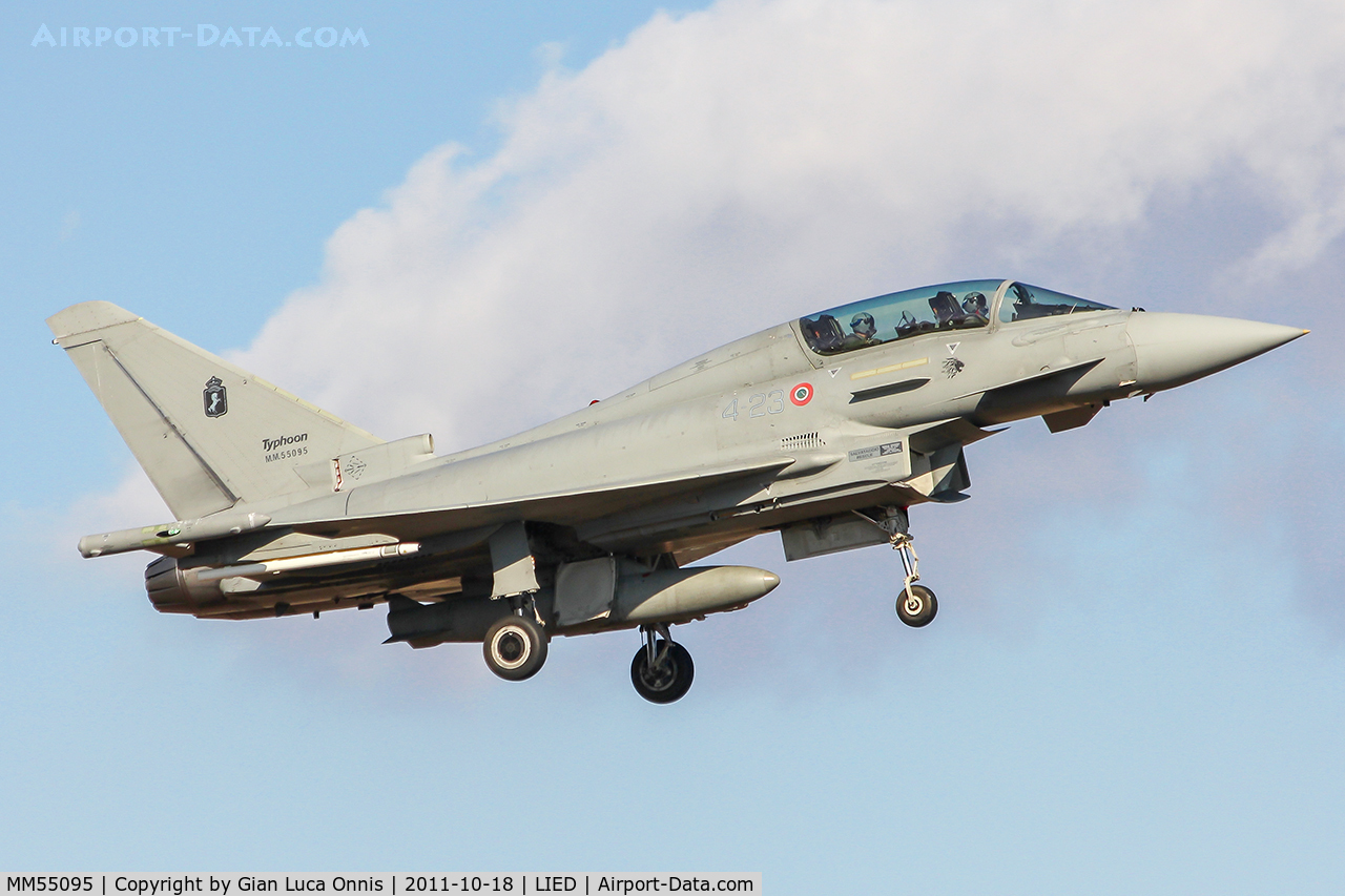 MM55095, 2004 Eurofighter EF-2000 Typhoon T C/N 022/IT004, LANDING