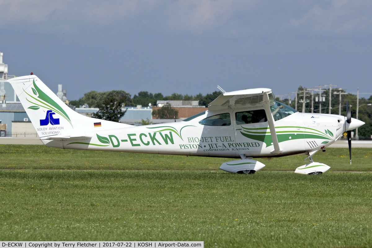 D-ECKW, Cessna 182N Skylane C/N 18260439, At 2017 EAA AirVenture at Oshkosh