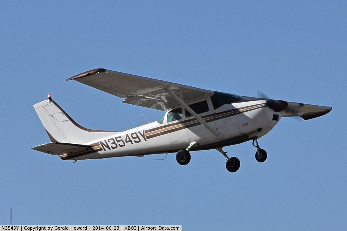 N3549Y, 1962 Cessna 182F Skylane C/N 18254449, Departing BOI.