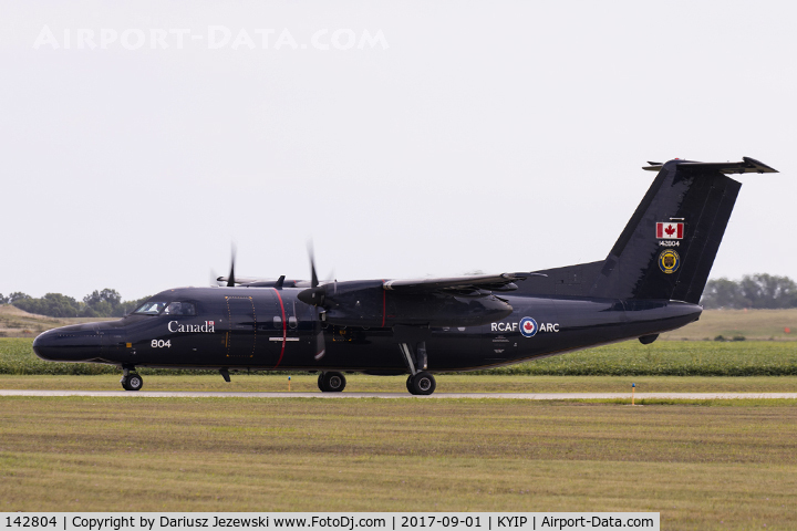 142804, 1987 De Havilland Canada CT-142 Dash 8 (DHC-8-102) C/N 80, CAF CT-142 Dash 8 142804  from 402 