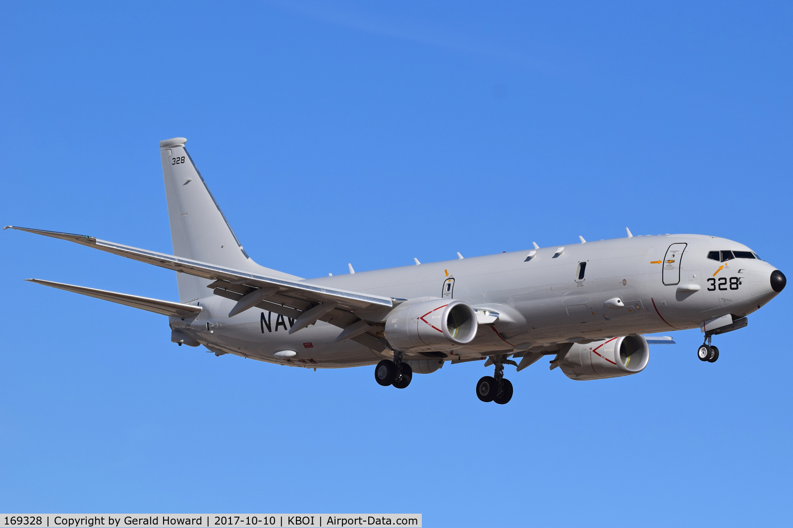 169328, 2017 Boeing P-8A Poseidon C/N 62294, Doing touch and goes on RWY 10R.