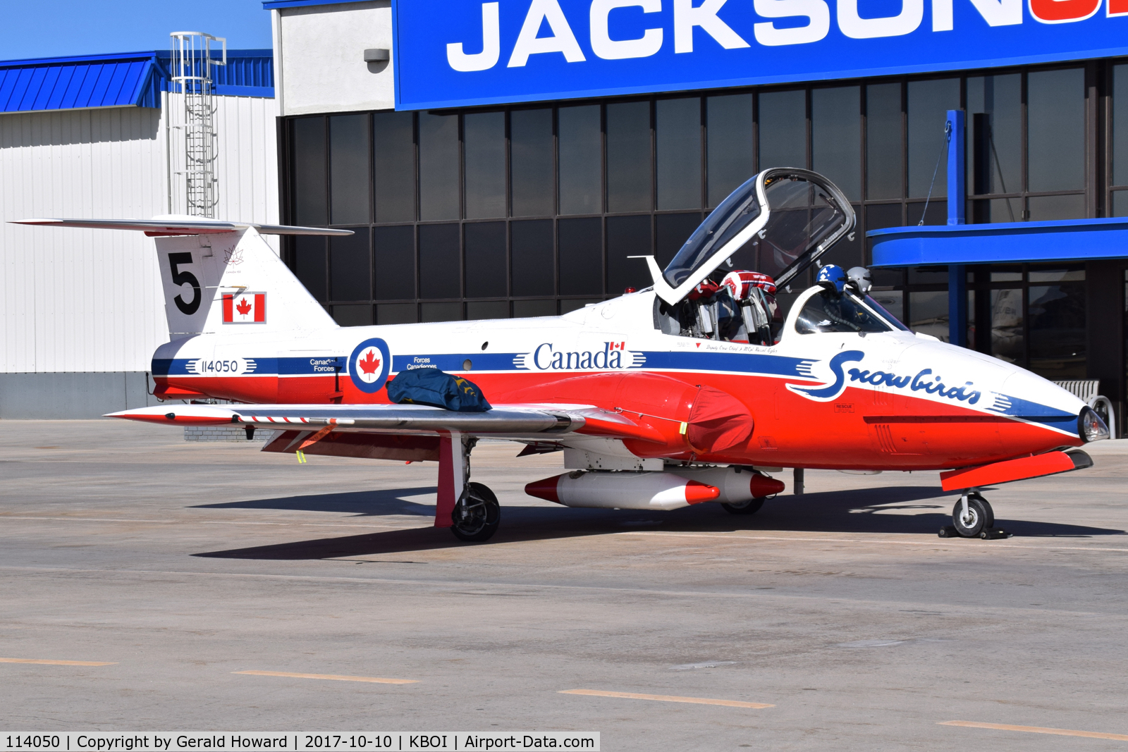114050, Canadair CT-114 Tutor C/N 1050, Parked on the north GA ramp. First Snowbird arrival for the upcoming airshow.