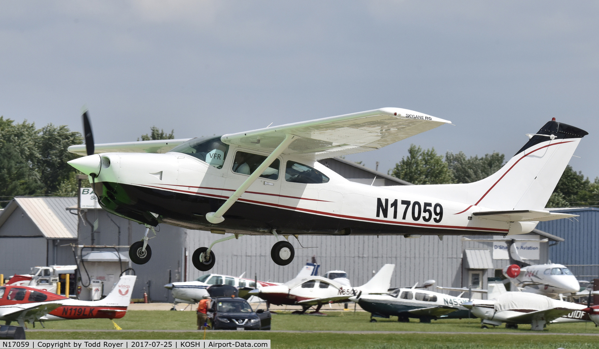 N17059, 1982 Cessna R182 Skylane RG C/N R18201915, Airventure 2017