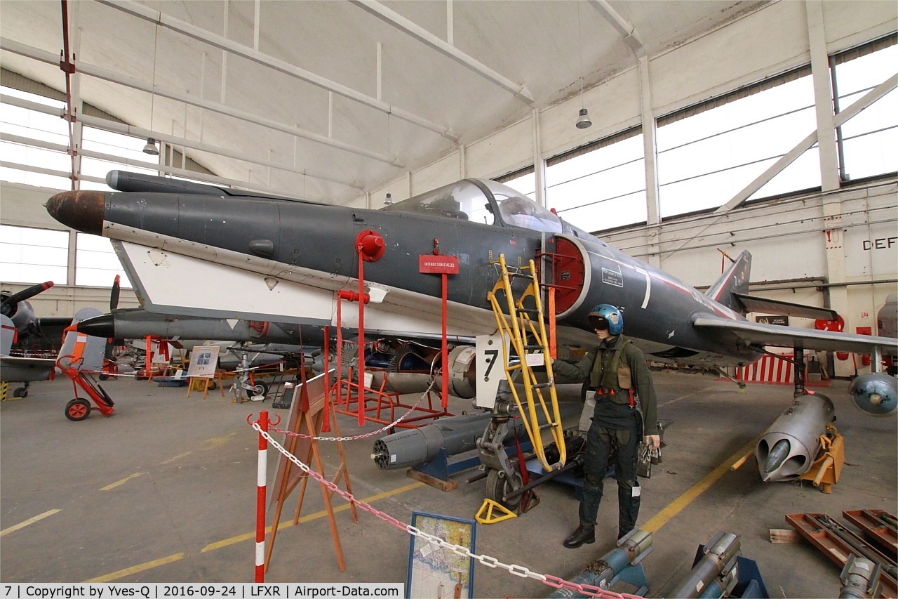7, Dassault Etendard IV.M C/N 7, Dassault Etendard IV.M, Preserved at Naval Aviation Museum, Rochefort-Soubise airport (LFXR)