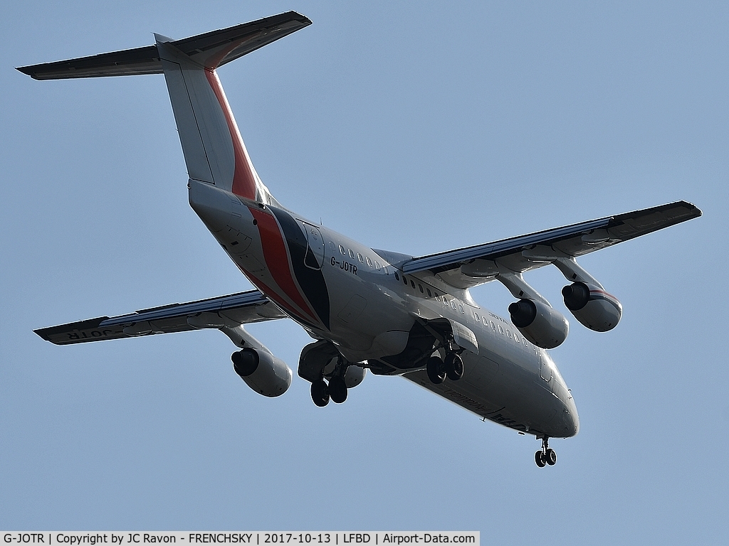 G-JOTR, 1996 British Aerospace Avro 146-RJ85 C/N E.2294, Jota Aviation / HOP A54026 Lyon to Bordeaux landing runway 23