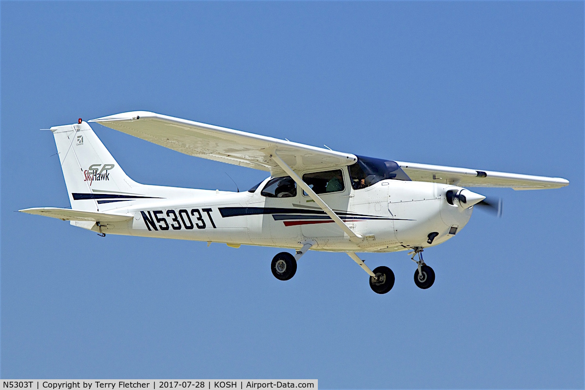 N5303T, 2002 Cessna 172S C/N 172S9255, At 2017 EAA AirVenture at Oshkosh