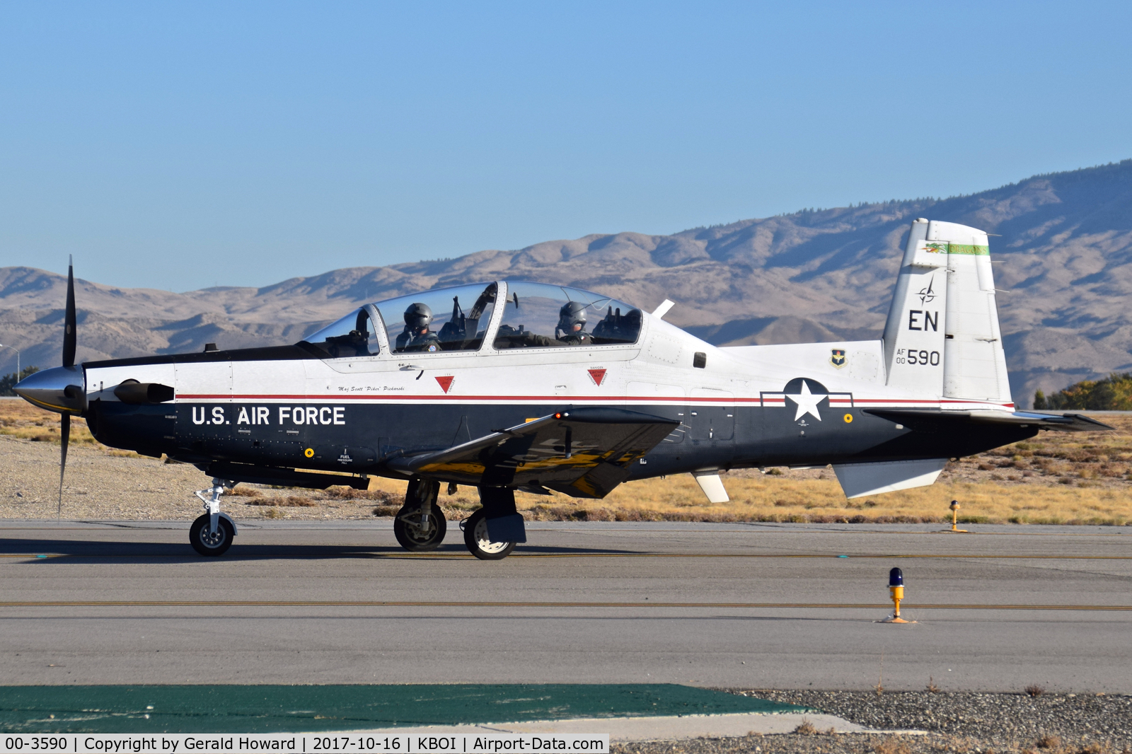 00-3590, 2000 Raytheon T-6A Texan II C/N PT-96, Taxiing on Foxtrot. 80th Fighter Wing, 