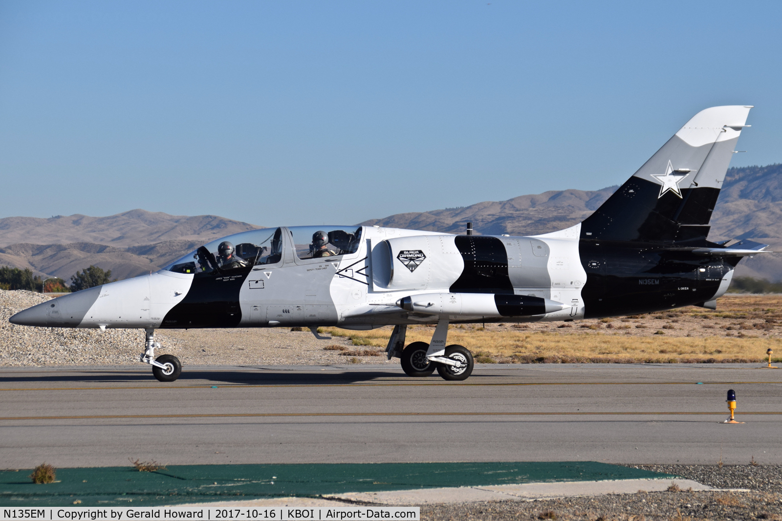 N135EM, Aero L-39ZA Albatros C/N 232406, Black Diamond Jet Team.