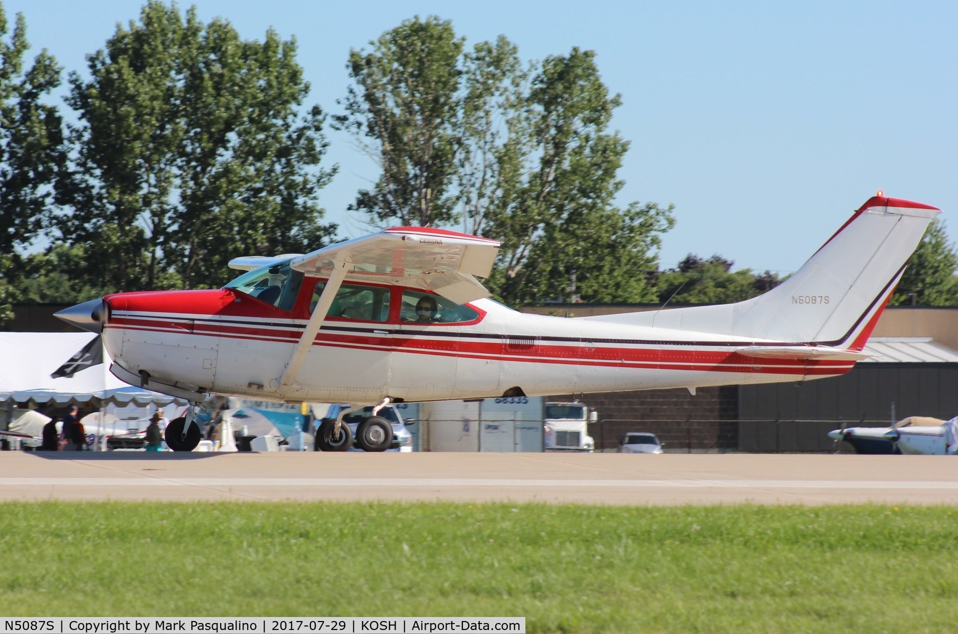 N5087S, 1980 Cessna TR182 Turbo Skylane RG C/N R18201502, Cessna TR182