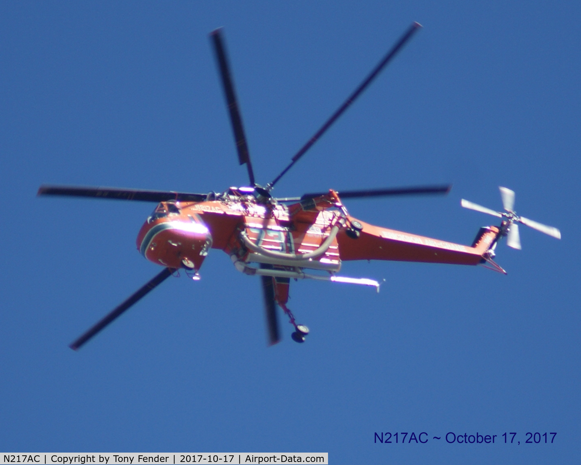 N217AC, 1968 Sikorsky CH-54A Tarhe C/N 64064, Over San Gabriel Valley while supporting the Wilson Fire fighting effort