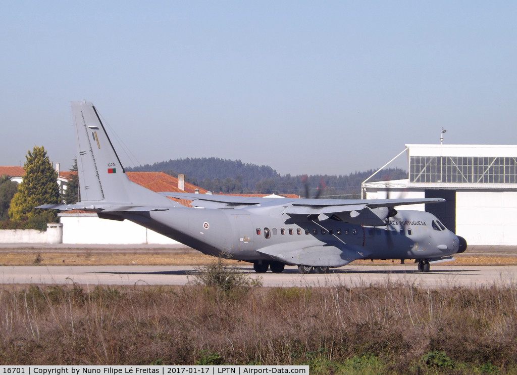 16701, CASA C-295M C/N 041, Landing.