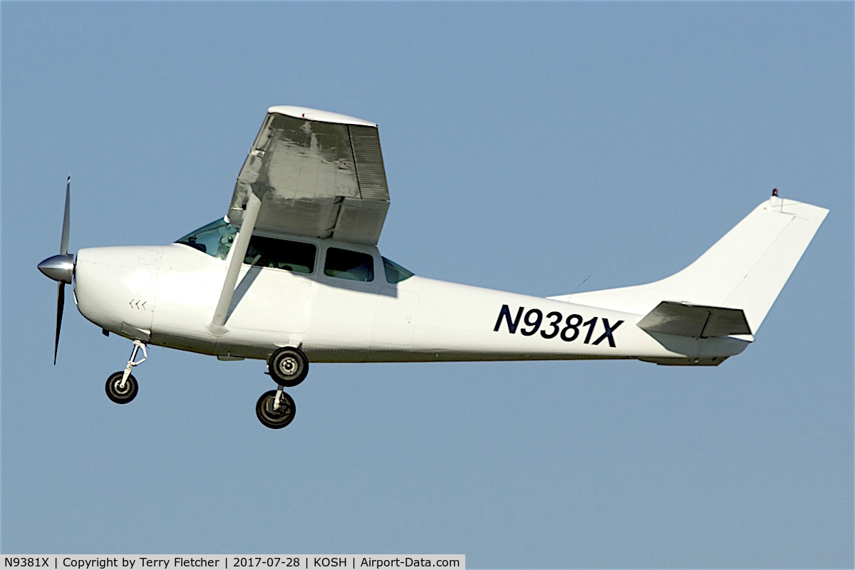 N9381X, 1962 Cessna 182E Skylane C/N 18253781, at 2017 EAA AirVenture at Oshkosh