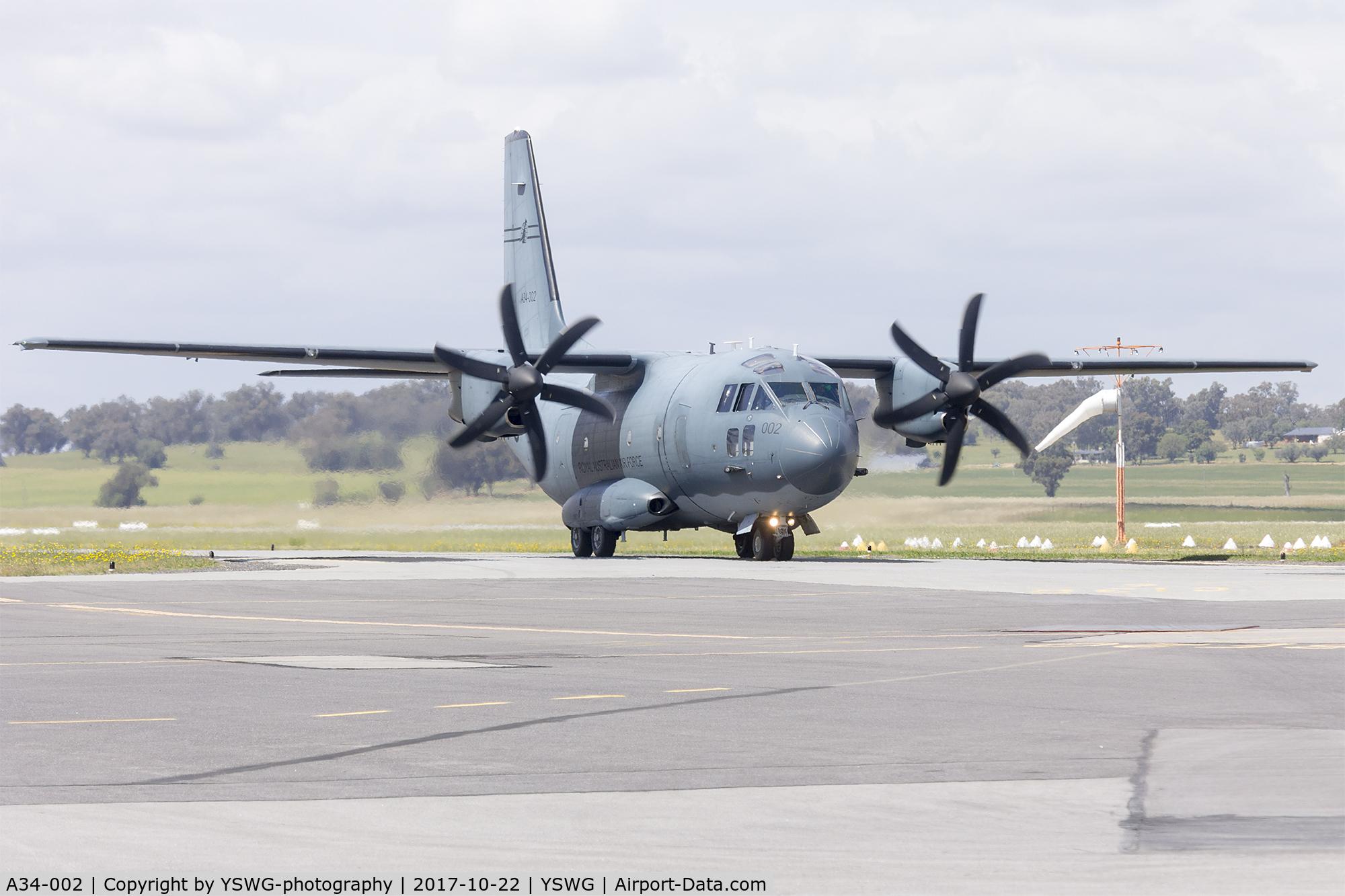A34-002, 2014 Alenia C-27J Spartan C/N 4181/AUS02, Royal Australian Air Force (A34-002) Alenia C-27J Spartan taxiing at Wagga Wagga Airport
