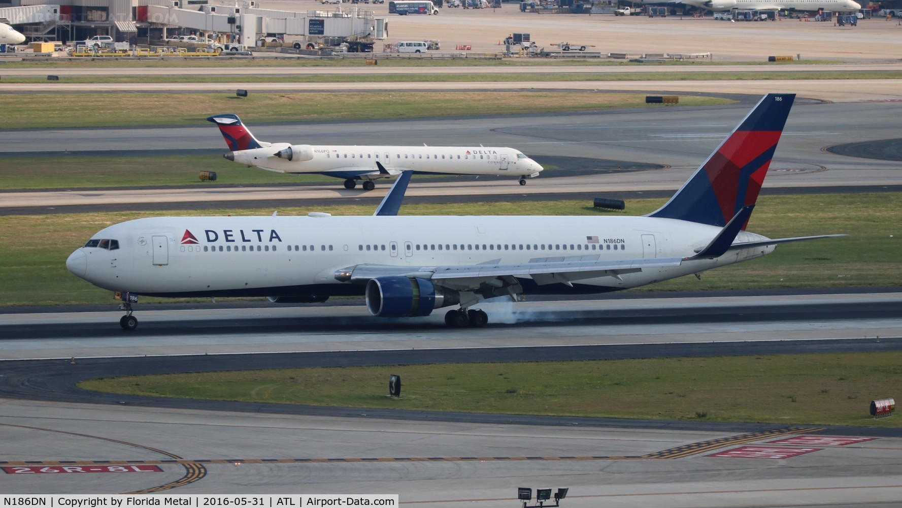 N186DN, 1995 Boeing 767-332 C/N 27962, Delta