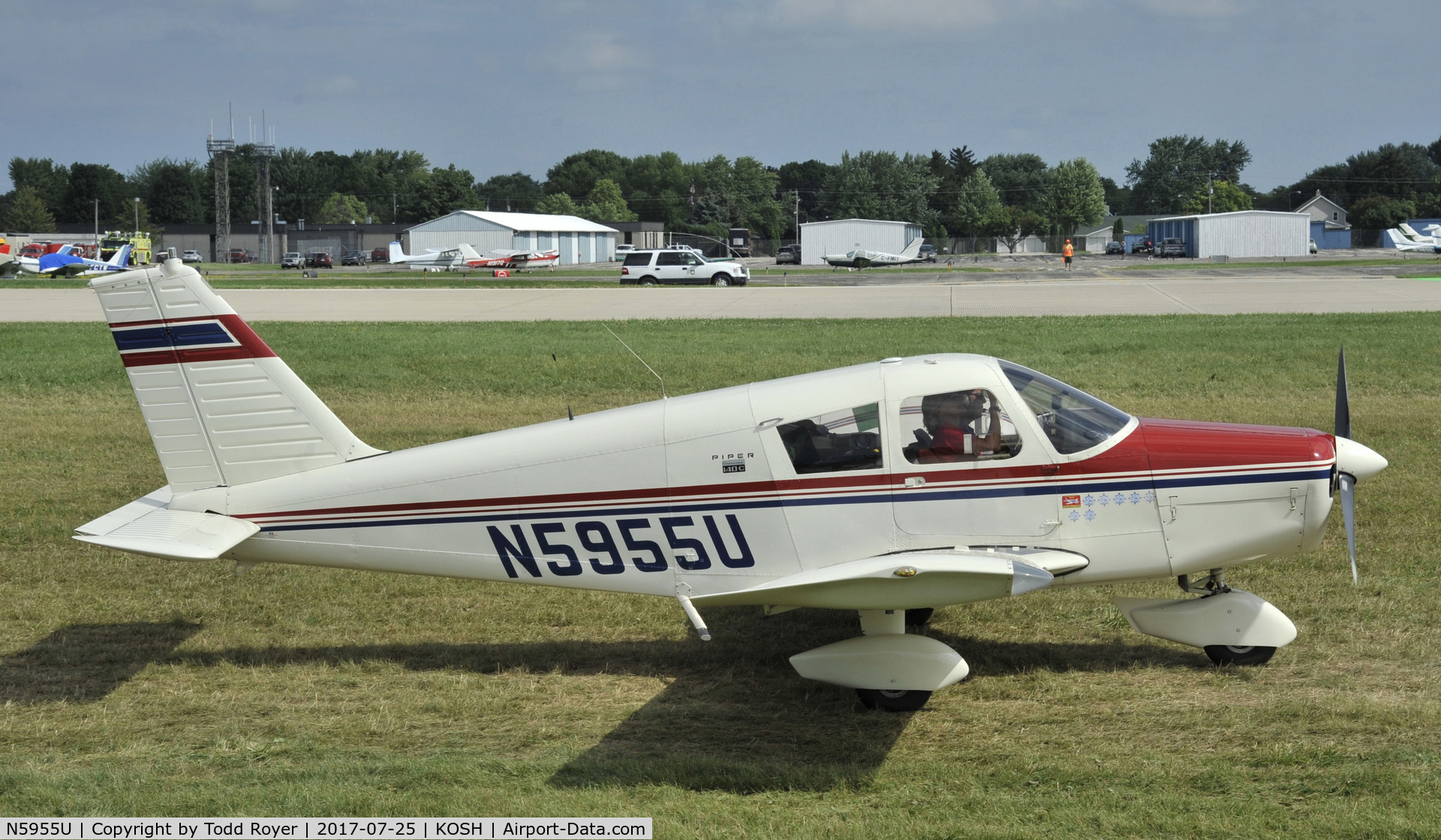 N5955U, 1970 Piper PA-28-140 Cherokee C/N 28-26777, Airventure 2017