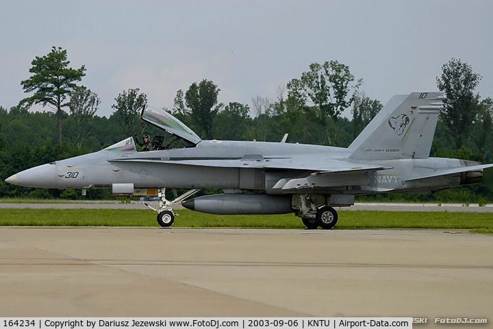 164234, 1991 McDonnell Douglas F/A-18C Hornet C/N 0997, F/A-18C Hornet 164234 AA-310 from VFA-83 